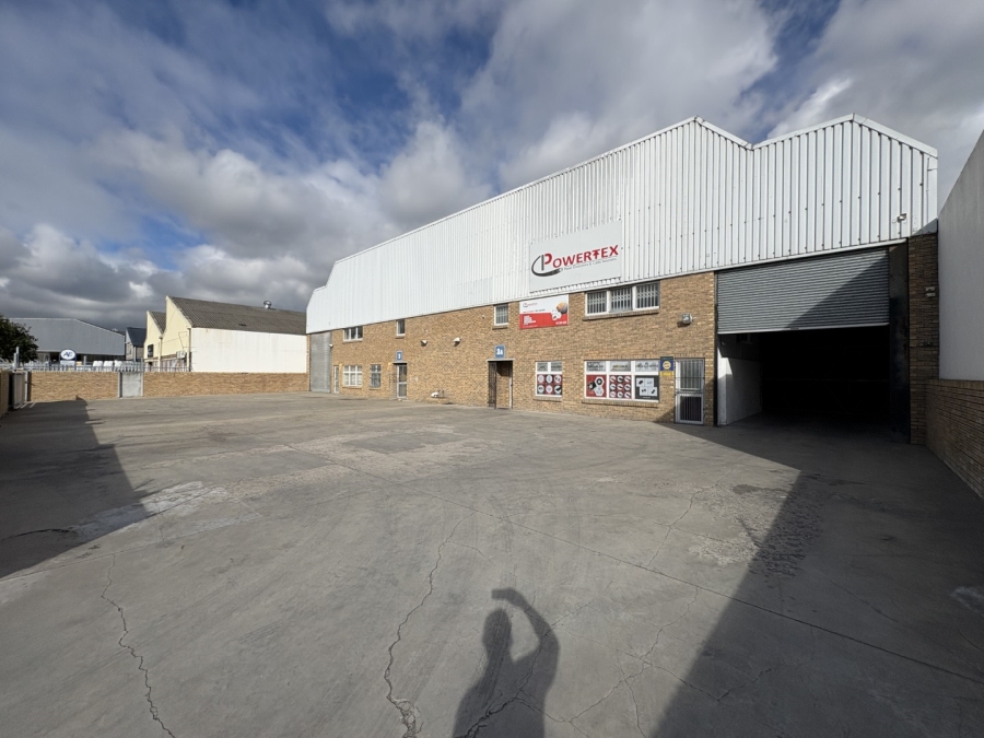 To Let commercial Property for Rent in Montague Gardens Western Cape